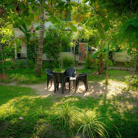 Cliff & Coral Hostel Varkala Buitenkant foto