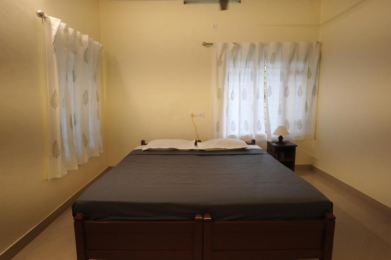 Cliff & Coral Hostel Varkala Buitenkant foto