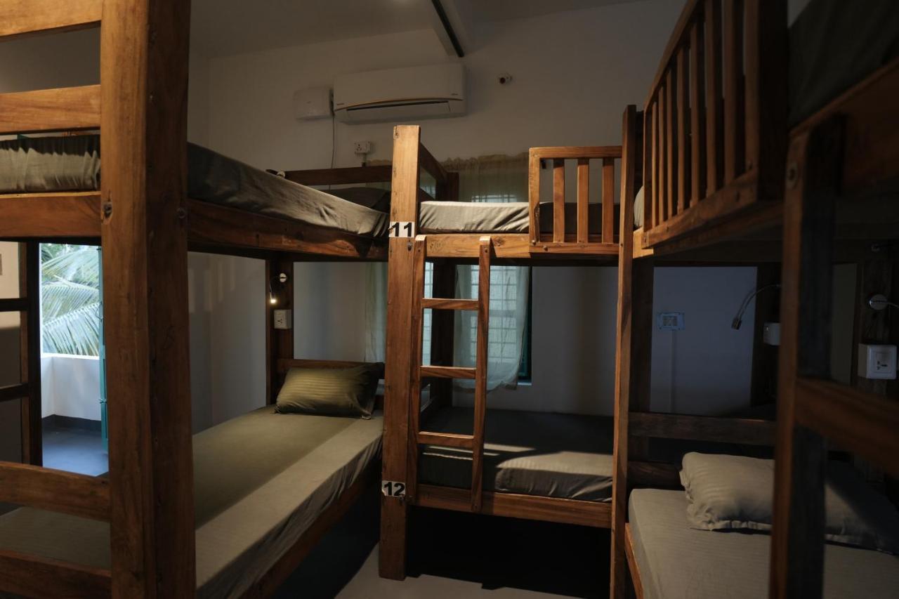 Cliff & Coral Hostel Varkala Buitenkant foto