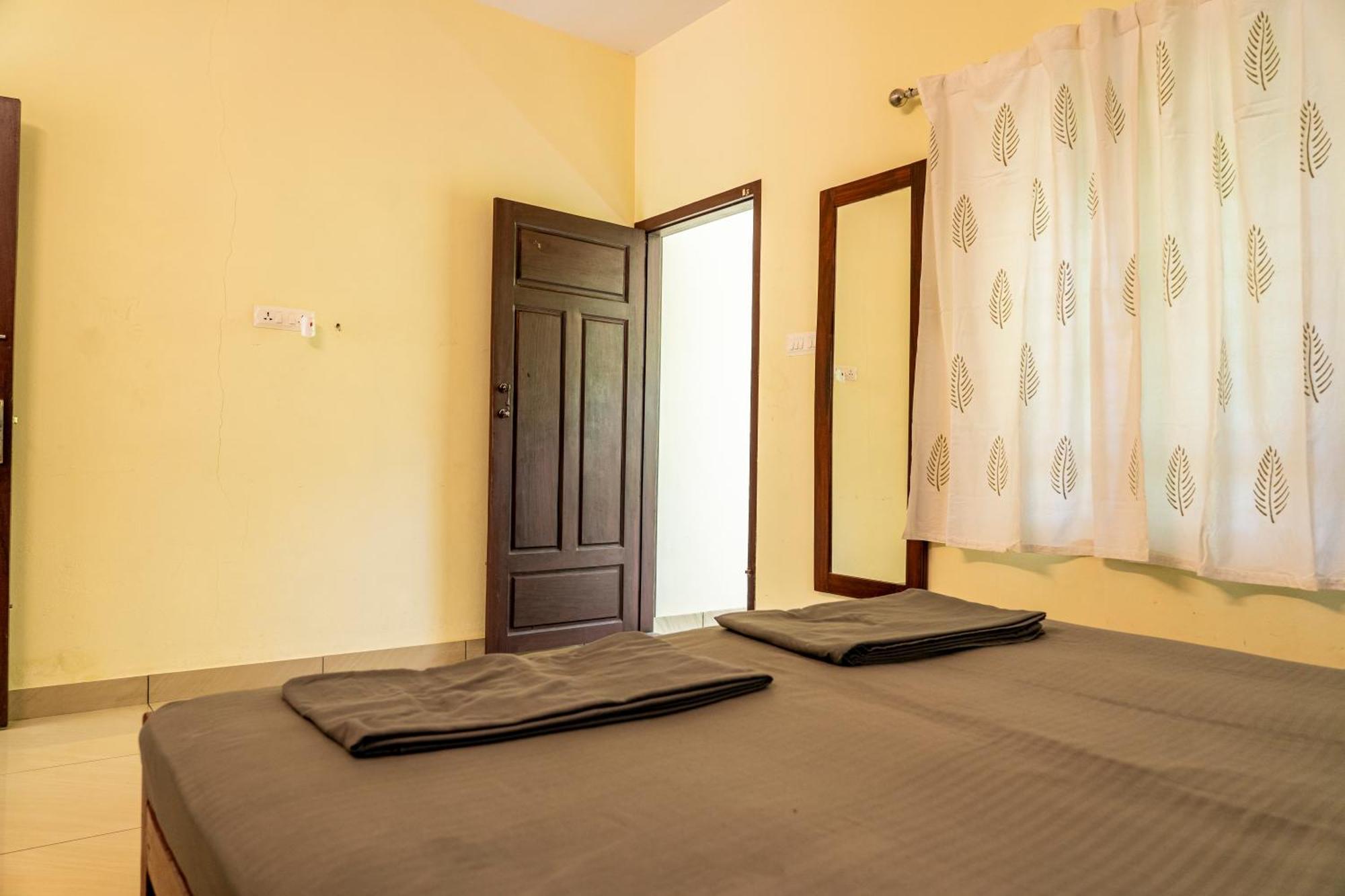 Cliff & Coral Hostel Varkala Buitenkant foto