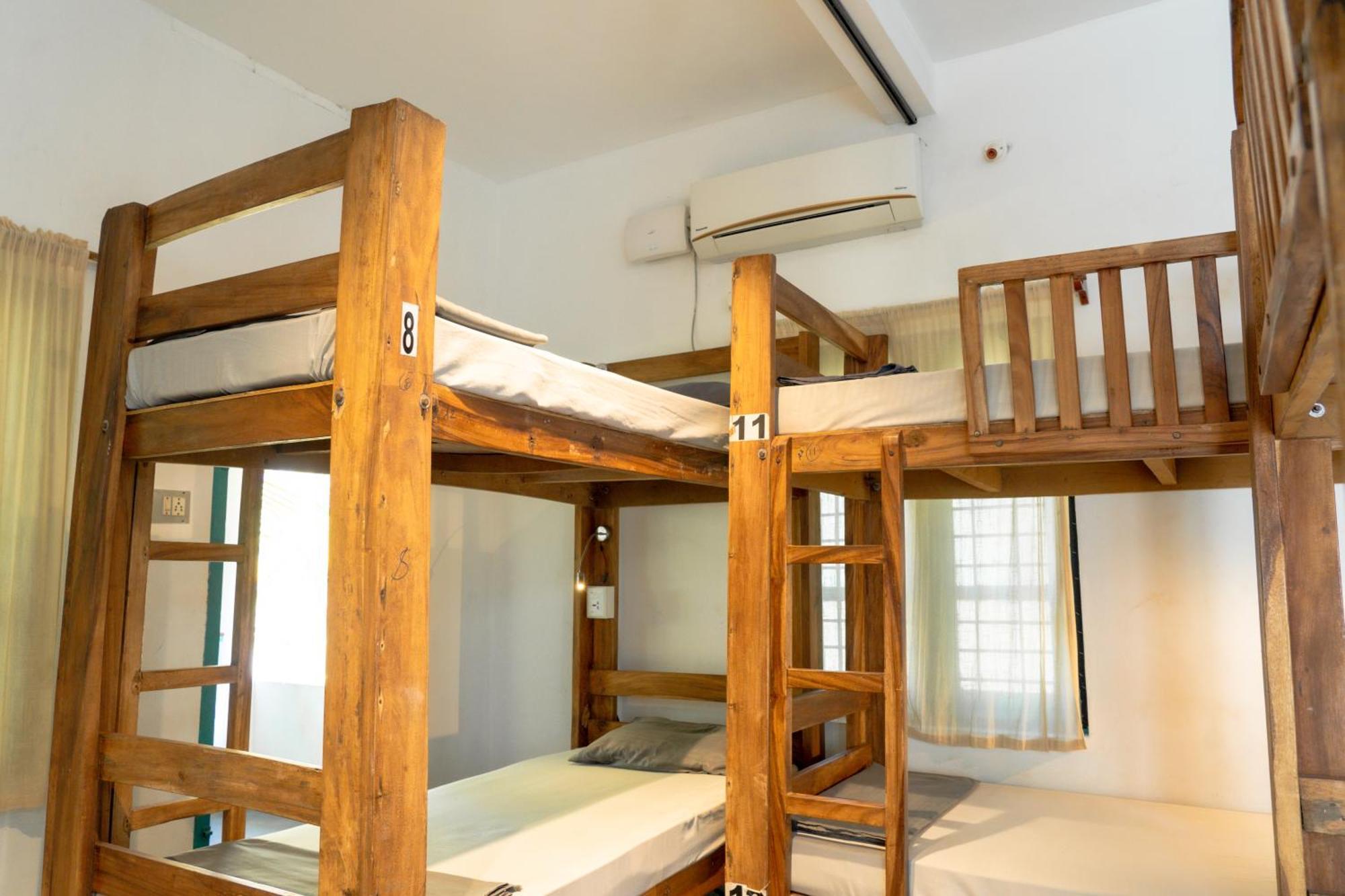 Cliff & Coral Hostel Varkala Buitenkant foto