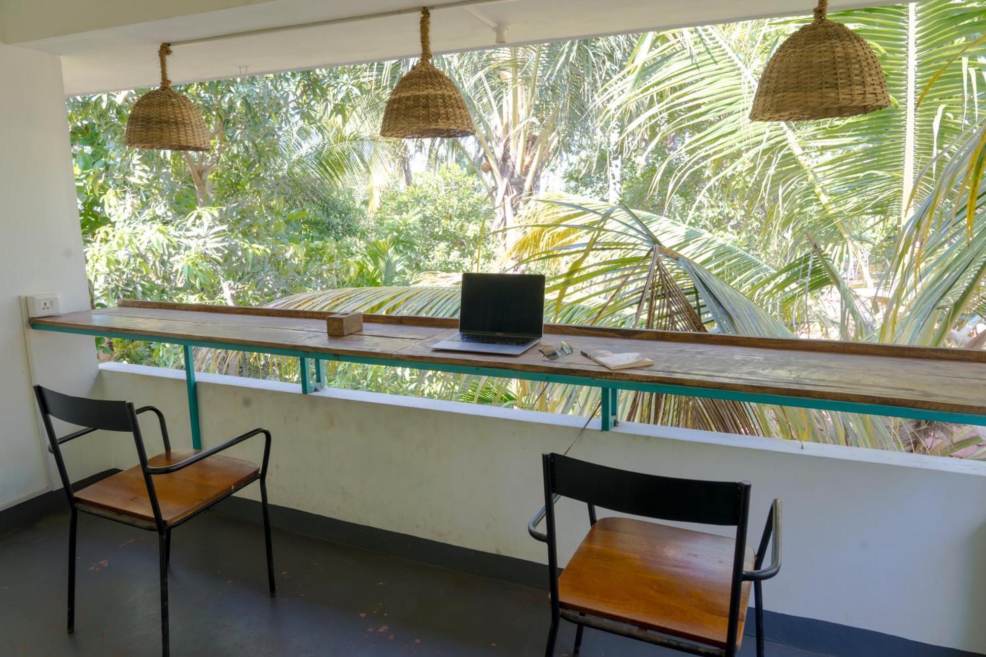 Cliff & Coral Hostel Varkala Buitenkant foto